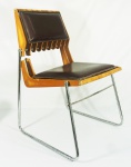 Pedro Useche - (Venezuela, 1956/2020) - Cadeira ripa, assento de couro alemão na cor vinho, estrutura em metal e madeira. Medida 83 x 54 x 54 cm. (No estado)