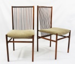 JOAQUIM TENREIRO. Conjunto de 12 cadeiras dita "Estrutural" com 15 varetas em jacarandá,  design de 1947, em excelente estado de conservação.