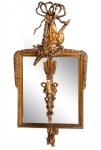 Par de Apliques com espelhos, moldura dourada, castiçal adaptado para luz elétrica. Medidas 1,01 x 50 cm.