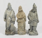 Lote composto de 3 esculturas em pedra sabão representando Profeta Ezequiel 20 cm, Profeta Joel 22 cm e Profeta Daniel 23 cm de altura.