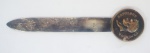 Espátula para cartas, em metal prateado francês, Christoffle, c/ medalha do Império de Napoleão, medindo 21 cm.