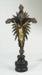 Crucifixo em jacarandá com ponteiras em metal , Cristo em madeira policromada . Medidas :  crucifixo 45 x 22 cm.    Cristo (no estado , necessita restauro)  20 x 12 cm