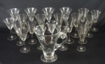 Lote com 21 taças em cristal em tamanhos e modelos diferentes e 1 jarra, ( 3 taças com bicado), alturas, maior 18 cm, menor 15 cm, jarra 20 cm.