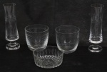 Lote contendo cinco peças em cristal , sendo: 2 copos Saint Louis , 2 taças para champanhe e 1 bowl.