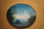 Roberto Feitosa - "Paisagem com Lua", óleo sobre tela assinado c.i.e. (r.f. 78) medindo 26 x 21cm, dentro de uma moldura em tecido (medida total: 48,5 x 39 cm).