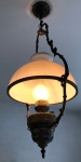 Lampião adaptado para luz, estrutura em metal e vidro opalinado.