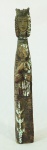 Nossa Senhora em cerâmica com assinatura não identificada na base da parte posterior. Cabeça está colada. Altura 47 cm.