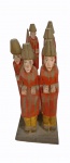 "Folguedo", Rio Grande do Norte, conjunto de 8 figuras em madeira policromada sobre uma mesma base, medindo 23 x 30 x 10 cm.