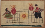 Tapeçaria peruana decorada com figuras e Sol, medindo no total 35 x 55 cm. No estado, com rasgo que necessita reparo.