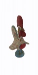 Estatueta em cerâmica de Barcelos - Portugal,  em policromia representando Galo . No estado ( alguns bicados na base). Alt. 26 cm.