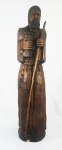 Arte popular - Grande escultura esculpida a mão sobre tronco de árvore, representando São Judas Tadeu, altura 1,06 cm. (Sem assinatura)