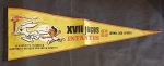 Flâmula do XVII Jogos Infantis (Jornal dos Sports). ESTADO: com duas dobras e com manchas amareladas do tempo.