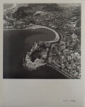 Fotografia. "Vista Aérea da Enseada de Botafogo e Flamengo", fotógrafo MILAN, datado 05-11-1950, pb, 25 x 20 cm.