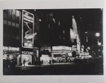 Fotografia. "Noite de New York , US", fotógrafo MILAN, datado 04.1967, pb ,24 x 30 cm.
