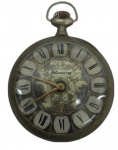 Relógio de bolso BLESSING, mostrador trabalhado com algarismo romano. Diâm. 5 cm. No estado ( não testado).