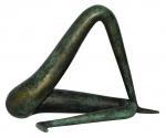 ALMEIDA REIS. (Rio de Janeiro, Rio de Janeiro, 1838 - Rio de Janeiro, Rio de Janeiro, 1889) "Hanna". Escultura de bronze patinado, tiragem 1/8-2003. Medidas 16 x 16 x 15 cm.
