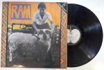PAUL AND  LINDA McCARTNEY "RAM" - LP em vinil, ano de lançamento 1971, capa original com marcas de tempo e uso, disco pode conter arranhões, não testado.