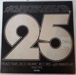 25 THE JAZZ YEARS ATCO ATLANTIC RECORDS 25TH ANNIVERSARY. LP de vinil, disco duplo, ano de lançamento 1974, capa original com marcas de tempo e uso, disco  pode conter alguns arranhões, não testado.