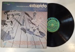 ESTÚPIDO CUPIDO- TRILHA SONORA DA NOVELA, LP de vinil, ano de lançamento 1976, capa  original com marcas de tempo e uso, disco pode conter alguns arranhões, não testado.