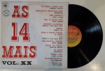 AS 14 MAIS VOL. XX, LP de vinil, ano de lançamento 1967, capa original com marcas de tempo e uso, disco pode conter alguns arranhões, não testado.
