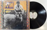 PAUL E LINDA MCCARTNEY- RAM, LP de vinil, ano de lançamento 1971, capa original com marcas de tempo e uso, disco pode conter alguns arranhões, não testado.