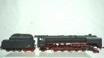 Fleischmann- Locomotiva e vagão BR45 & "Anna" DB- escala H0- cor: cinza e vermelho- feito de metal- medindo  20 x 3 x 5 cm e 10 5 x 3 x 5 cm.