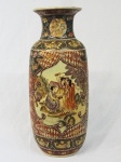 Grandioso vaso de cerâmica japonesa, Satsuma Imperial, ricamente policromado. Alt: 62 cm