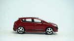 Norev- Peugeot 3008, vermelho, escala 1/60, modelo metal die-cast, med 8 x 3 cm.